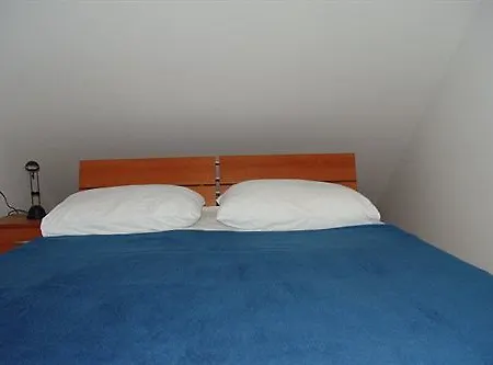 Tudor Hotel 3*